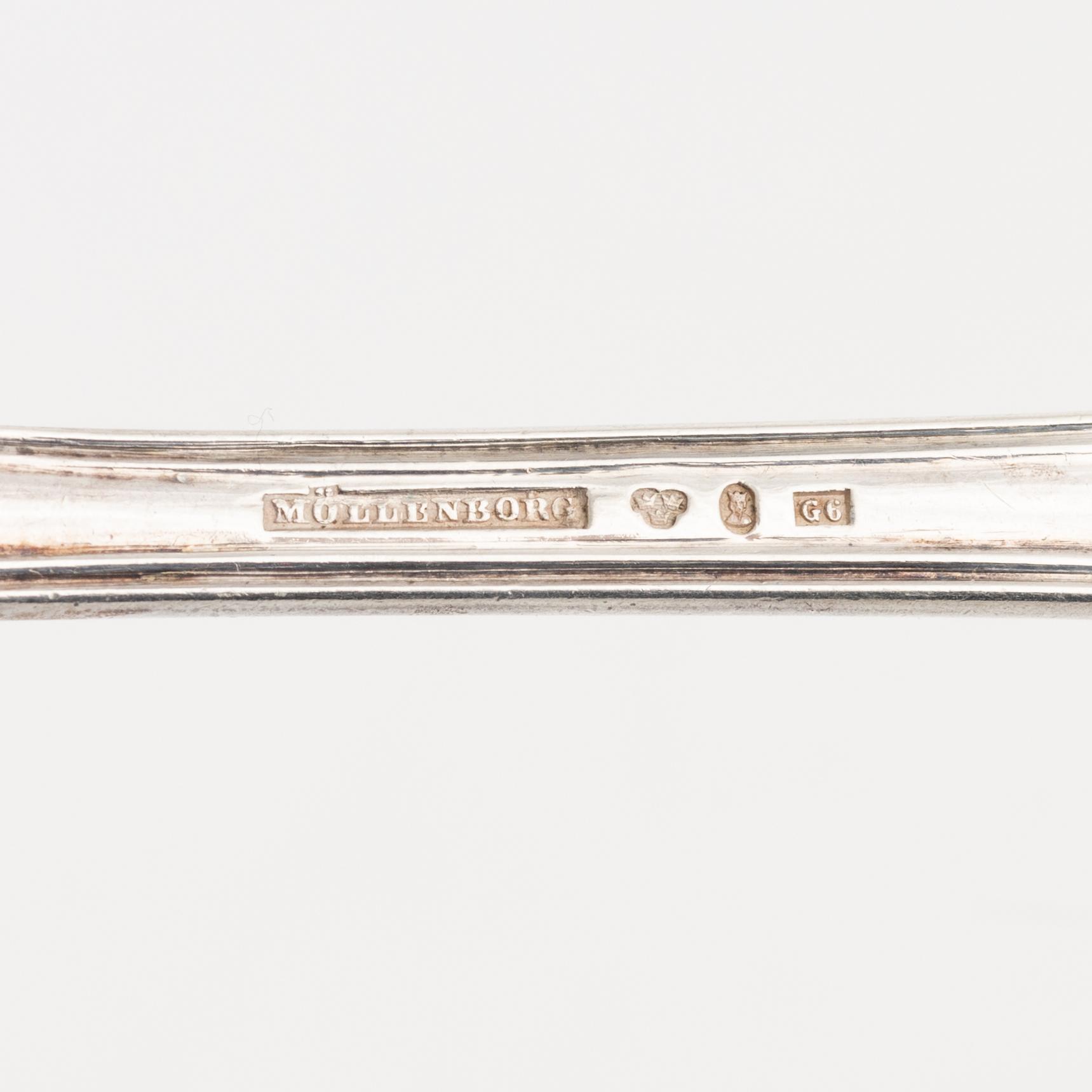Bestick, 16 delar, silver, "Engelsk Snäck", bl.a Gustaf Möllenborg, Stockholm, 1854-1885.