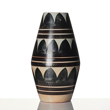 Carl-Harry Stålhane, golvvas, s k "Torro-fajans", dekor av Aune Laukkanen, Rörstrand.