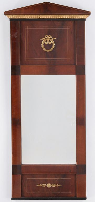 SPEGEL, empire, 1800-talets första hälft.