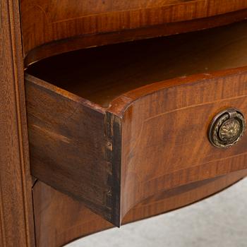 Sideboard, English style, first half of the 20th century.