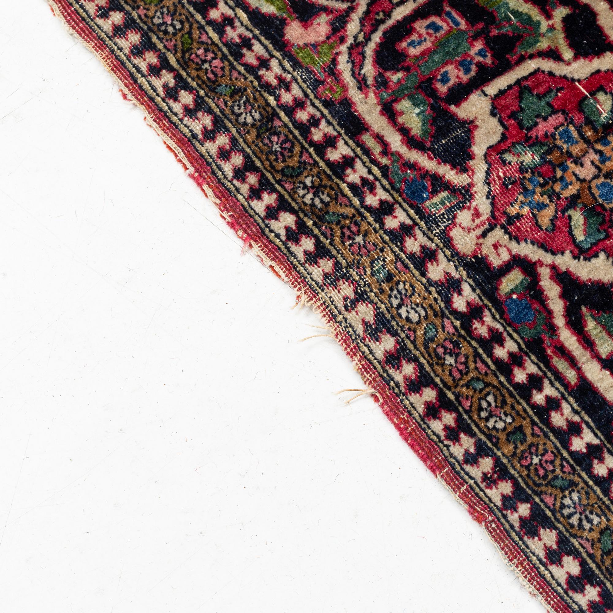 Matta, antik Mobarakeh Isfahan, ca 219 x 138 cm.