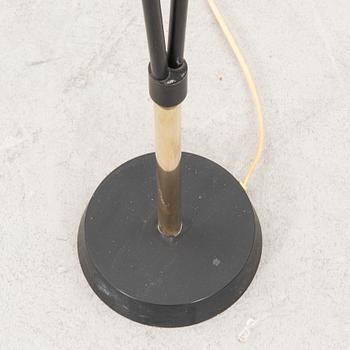 A mid 1900s floor lamp.