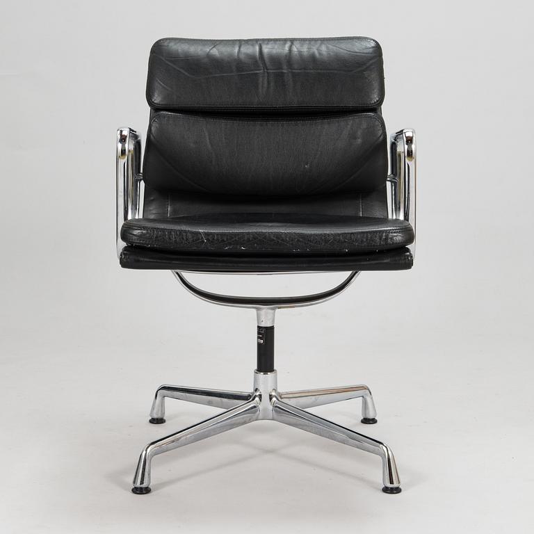 CHARLES & RAY EAMES, kontorsstol, "EA 208 Soft Pad Chair", Vitra.