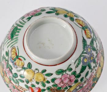 TALLRIKAR, 3 st, SKÅL samt SKÅLFAT, 4 st, porslin. Kina, bl a 1700-tal.