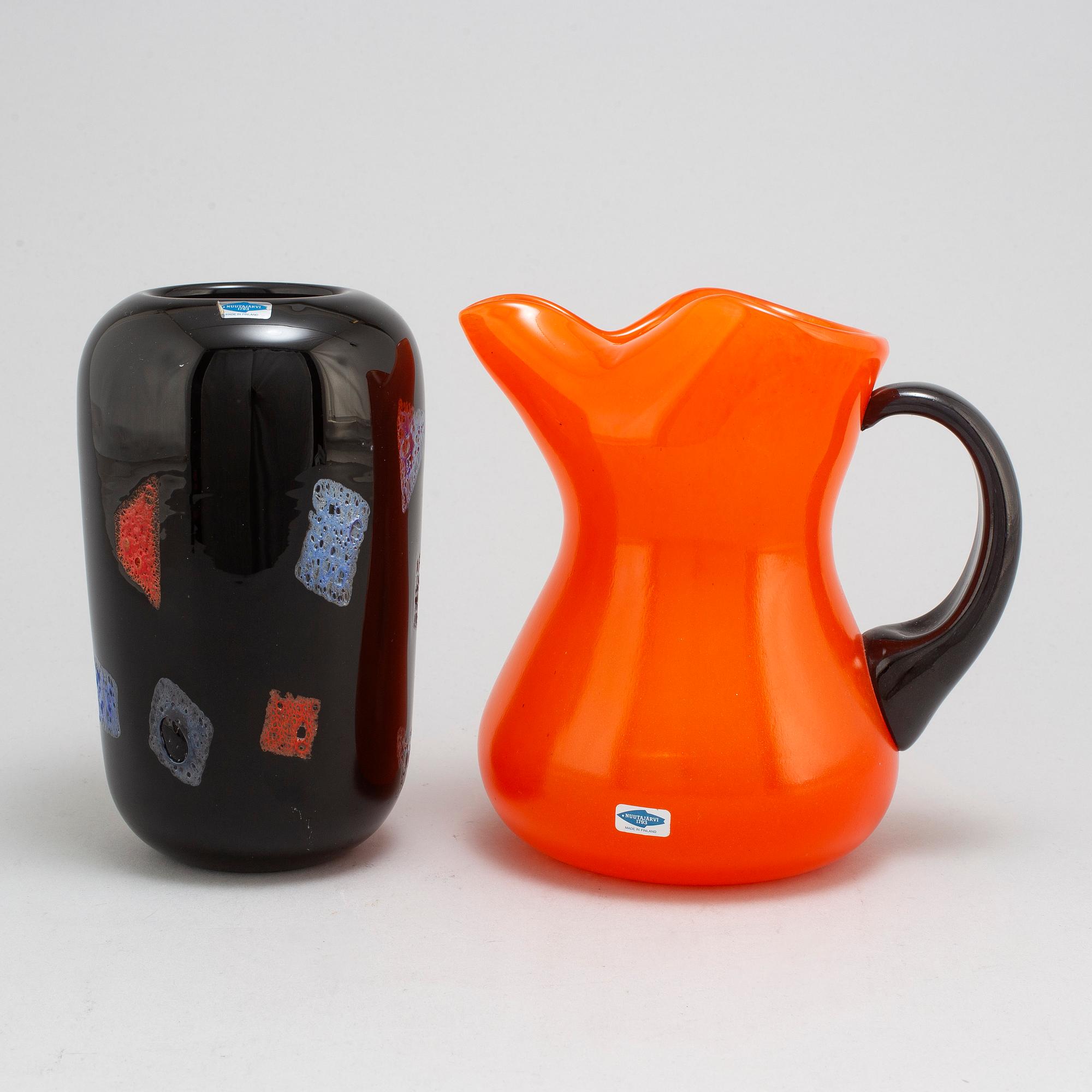 INKERI TOIKKA, jug, and PERTTI SANTALAHTI, vase, glass, Nuutajärvi Notsjö, Finland.