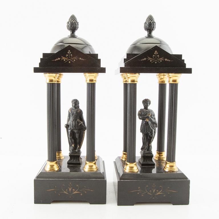 Table garniture 3 dlr early 20th century.