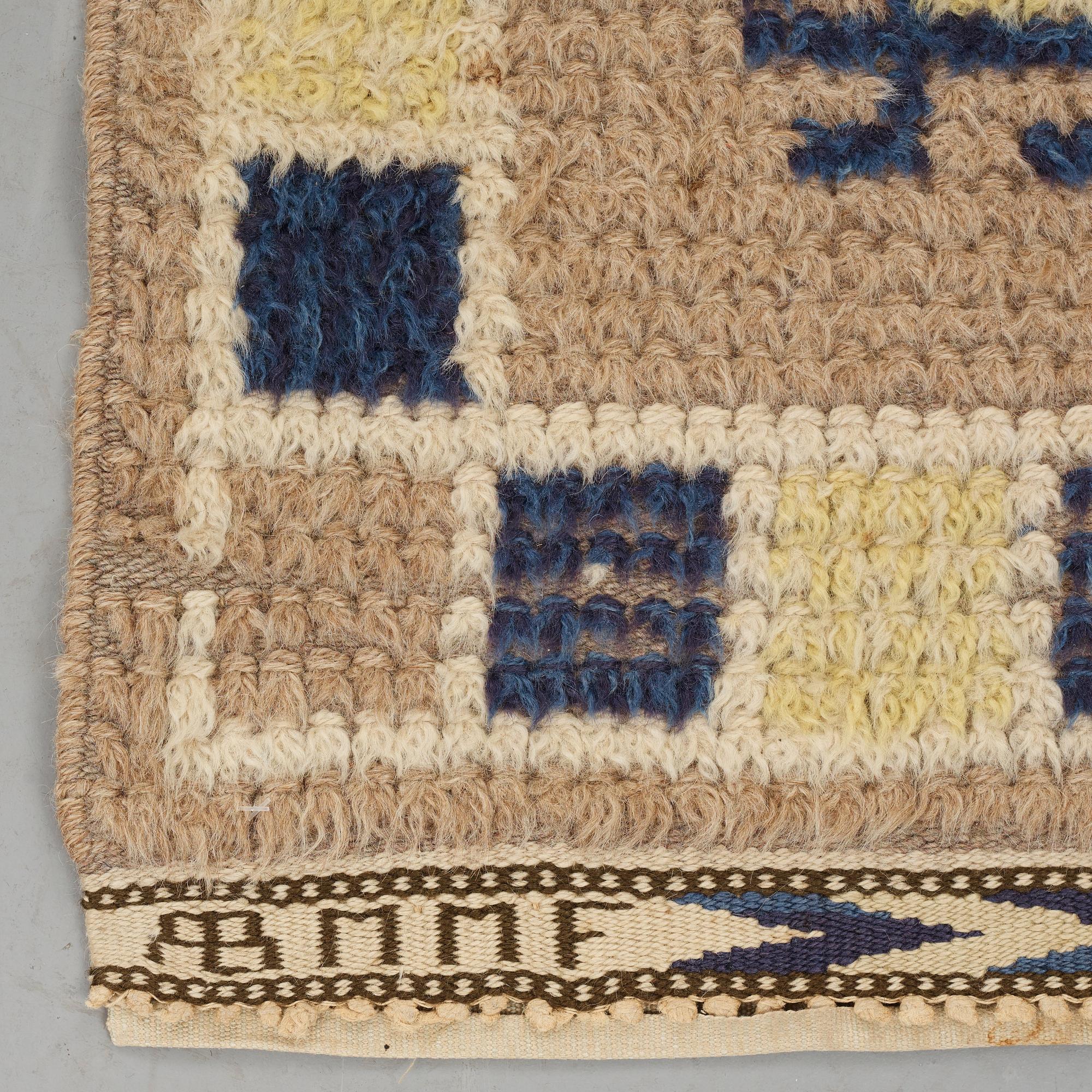 Märta Måås-Fjetterström, Matta, "Blåkroken", rya, ca 208,5-209,5 x 96-97,5 cm, signerad AB MMF.