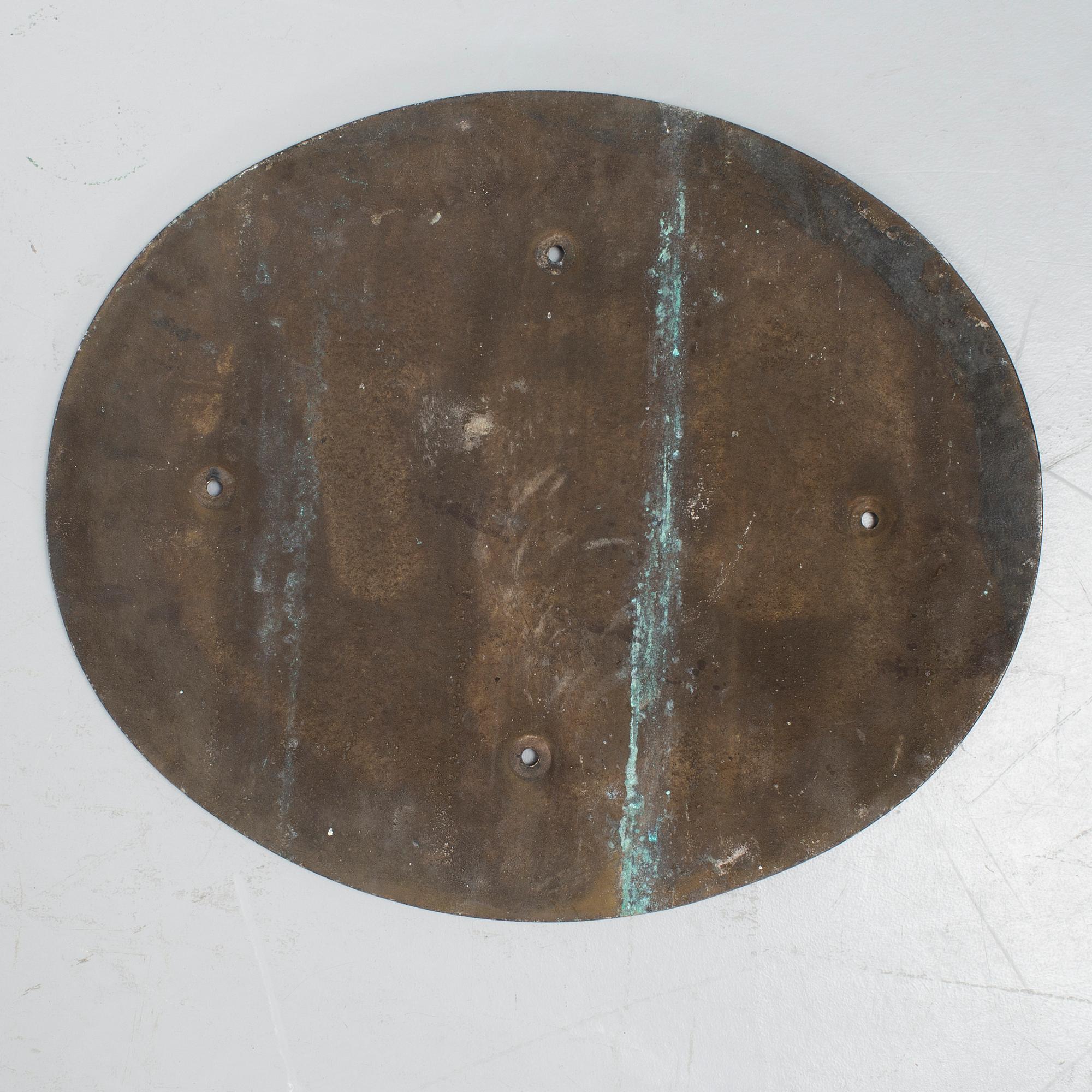 A sign for SJ Statens järnvägar from 1932.