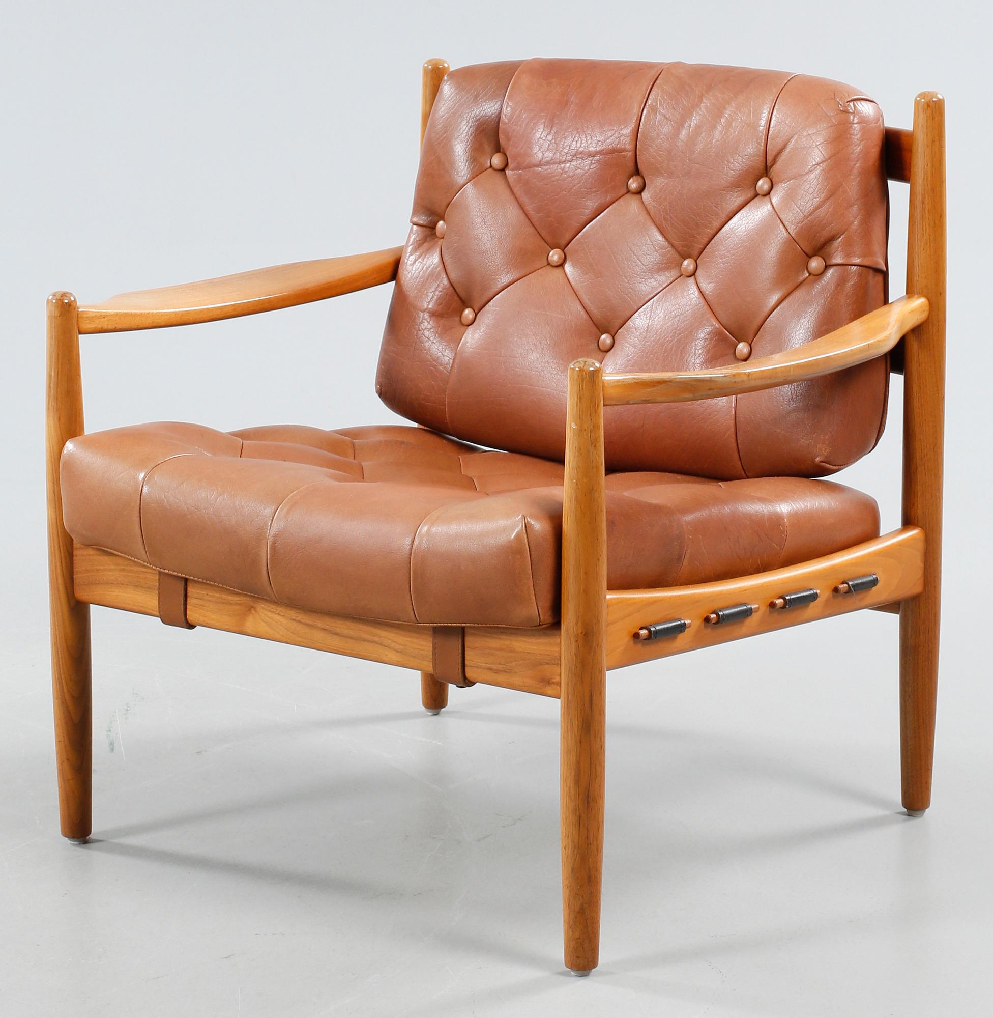 A armchair designed by Ingemar Thillmark, namned Läckö, made by OPE in Jönköping in the middle of the 1960s.