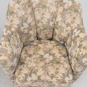 Armchairs, a pair, Swedish Modern, first half of the 20th century.