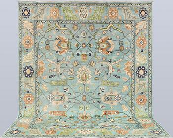 A rug, Ziegler design, approx. 290 x 235 cm.