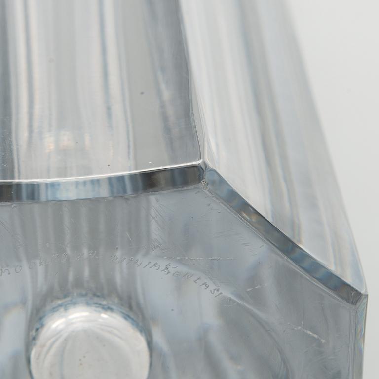 Aimo Okkolin, vase / art glass, signed Aimo Okkolin Riihimäen Lasi Oy.