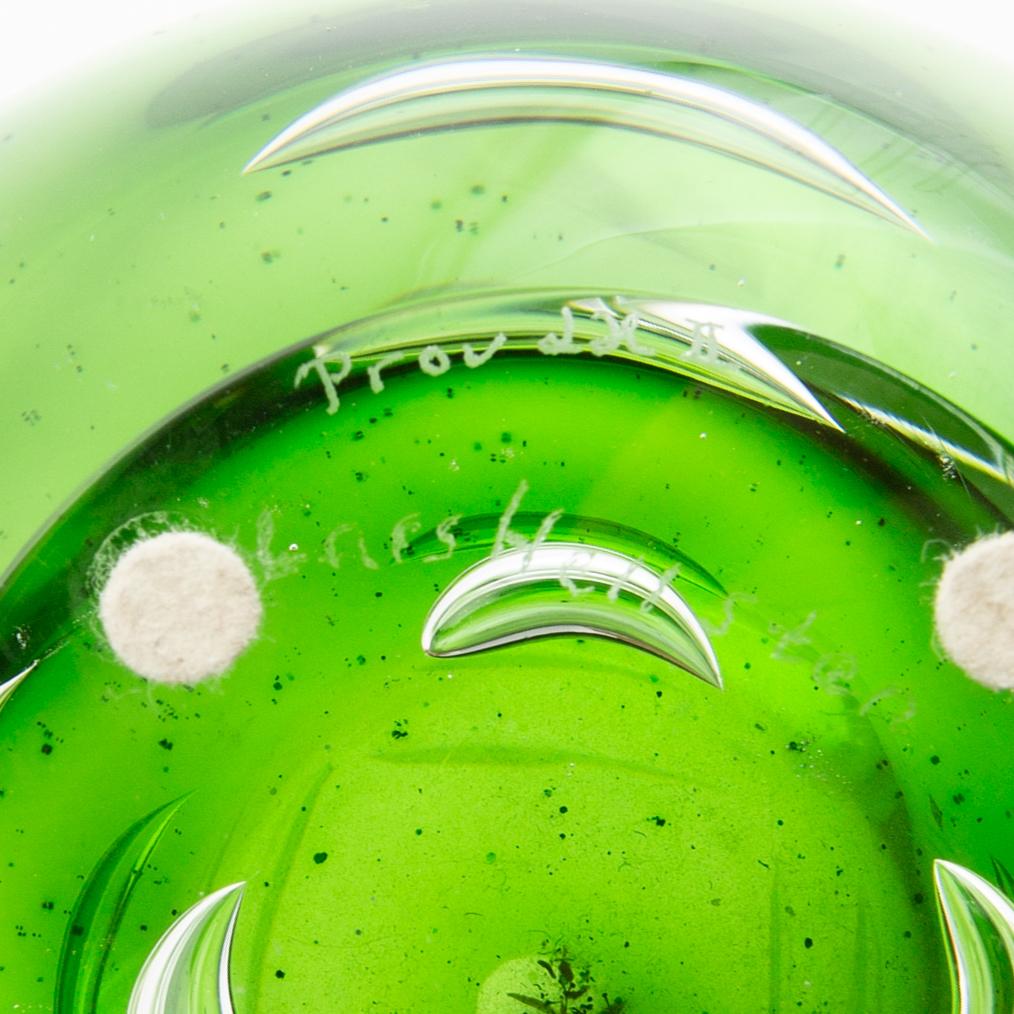 Lars Hellsten, a vase.