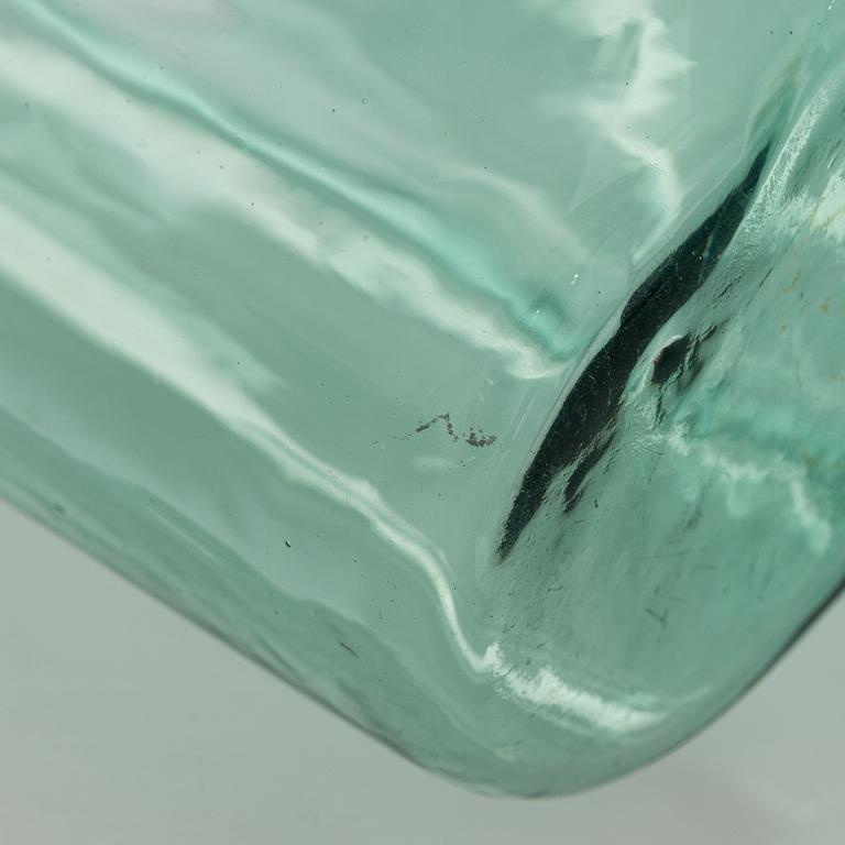 Alvar Aalto, A '9750' vase Karhula Glassworks in production 1937-1949.