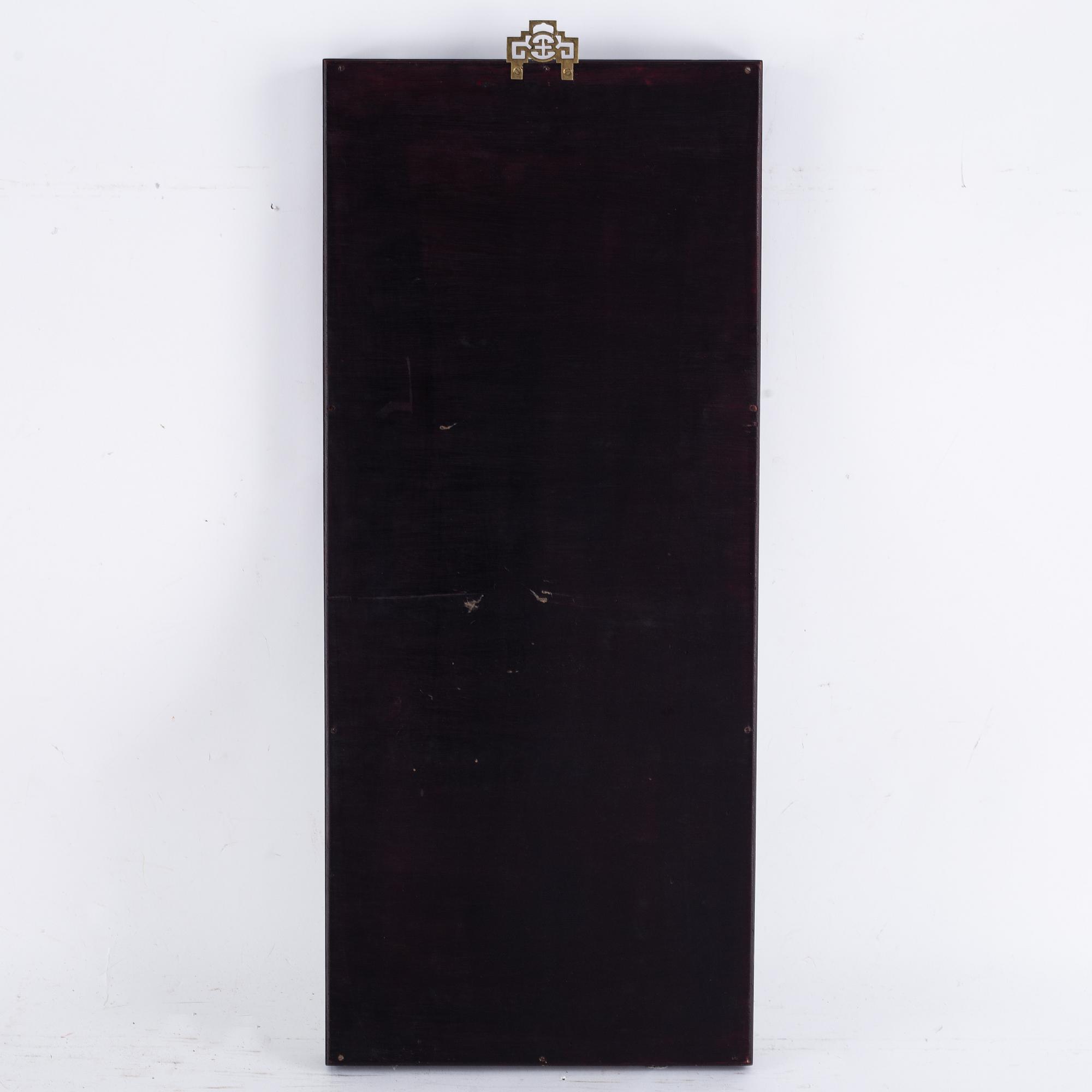 Spegel, lackerat trä. Kina, 1900-tal.