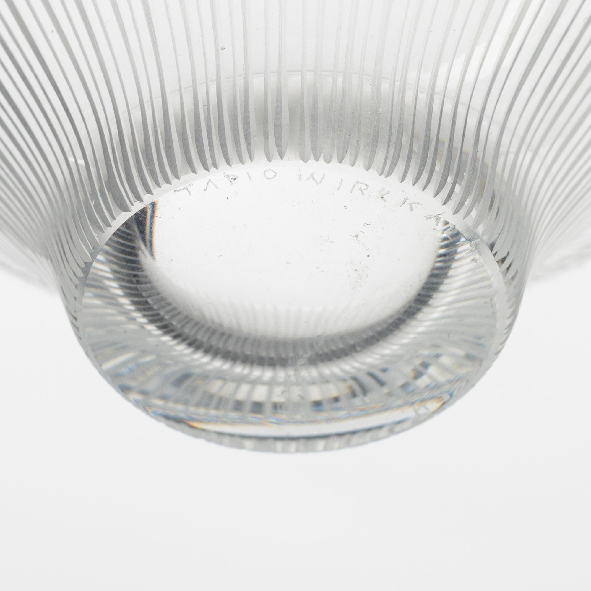 Tapio Wirkkala, skål samt vas, glas, "Kantarelli", Iittala, Finland.