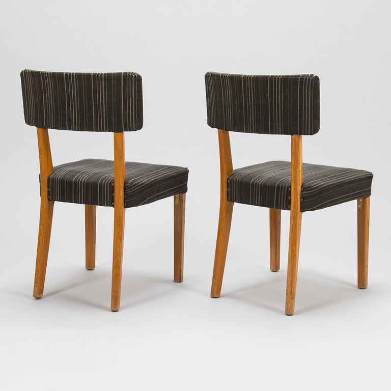 AINO AALTO, A set of six 1940's chairs for O.Y. Huonekalu- ja Rakennustyötehdas A.B. Finland.