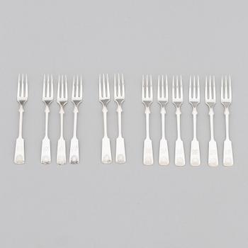 A 52-piece set of silver cutlery with seashell decoration, Finnish hallmarks 1922-1949.