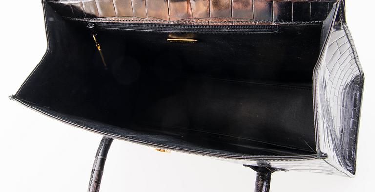 Bruno Magli Vintage Black Croco Patent Leather Shoulder Bag.