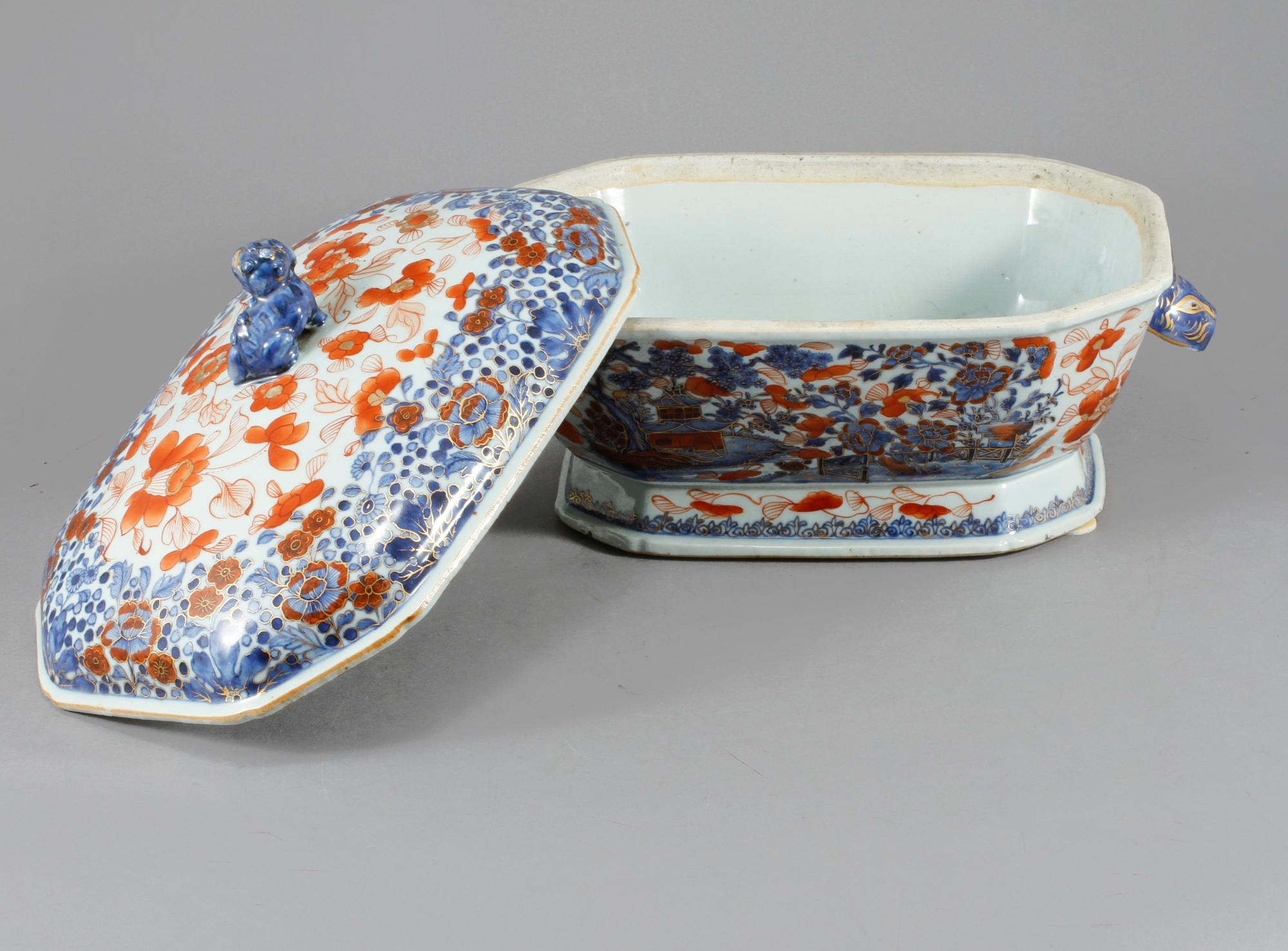 TERRIN, porslin, Kina, 1700-tal.
