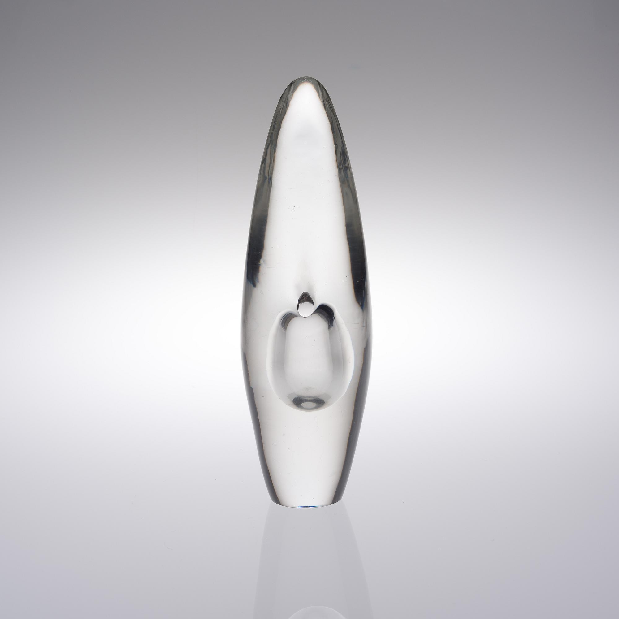 TIMO SARPANEVA, A GLASS SCULPTURE. Orchid. Signed Timo Sarpaneva Iittala -56. Designed in 1954.