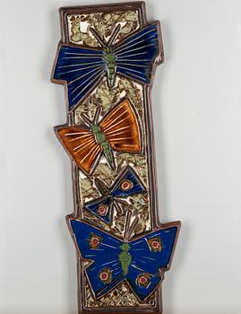 RELIEF, keramik, Taisto Kaasinen, signerad TK, Arabia Finland. 1900-talets senare hälft.