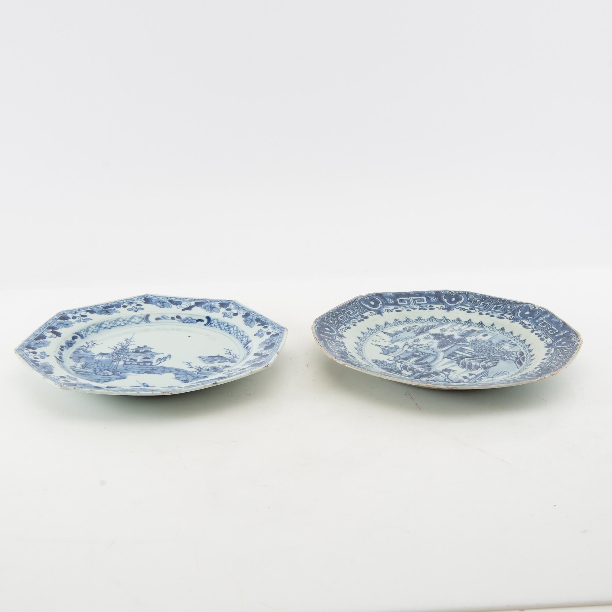 A group of 10 odd blue and white dinner plates, Qing dynasty, 18th/19th century.