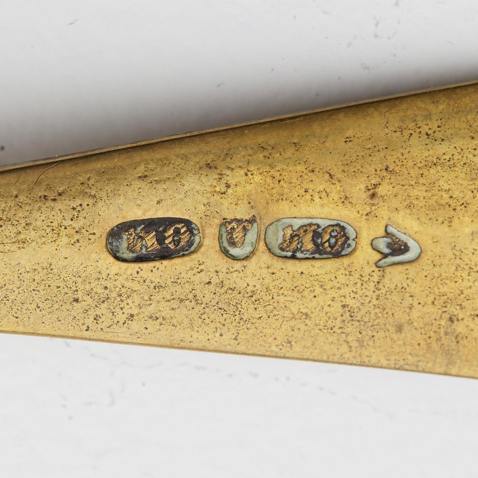 BESTICK, två stycken, omkring år 1800.