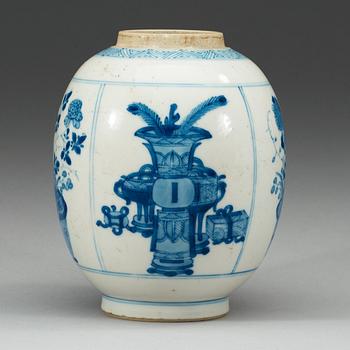 TEKRUKA, porslin. Qing dynastin, Kangxi (1662-1722), med Chenghuas märke.