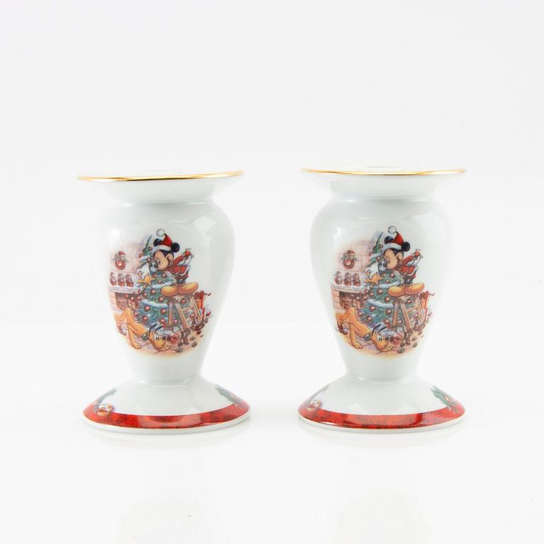 Stefan Lindahl service 46 pcs "Disney" for Fyrklövern late 20th century porcelain.