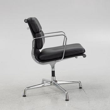 Charles & Ray Eames, a swivel 'Soft Pad Chair EA 217', Vitra.
