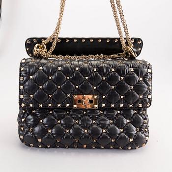 Valentino i samarbete med Moncler, väska, "Rockstud Medium spike bag", 2018.