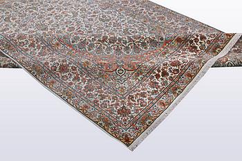 A carpet, Kashmir silke 307 x 220 cm.