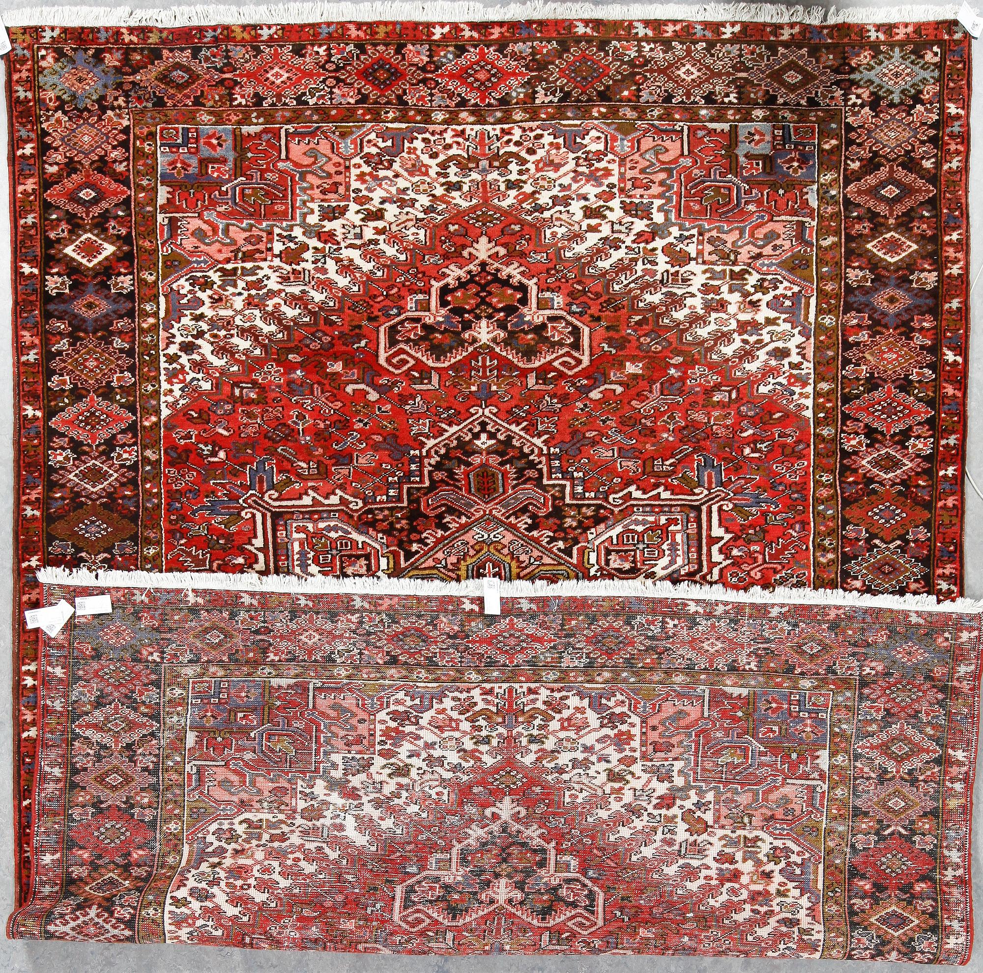 MATTA, Heris, ca 345x245 cm.