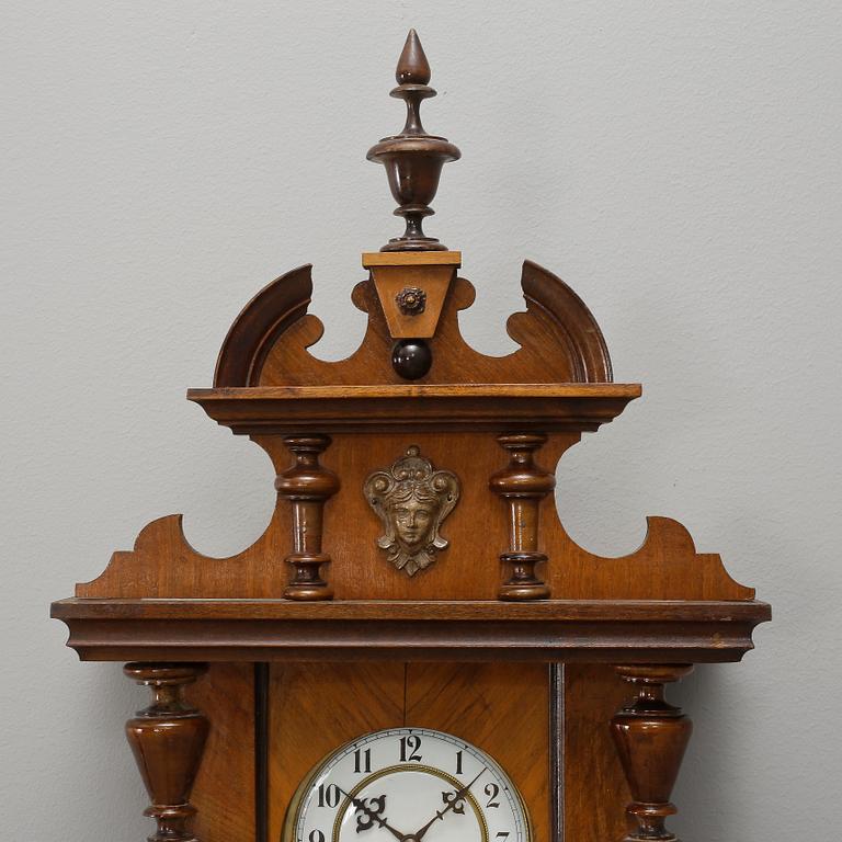 VÄGGUR, Junghans, nyrenässans, 1800-talets slut.