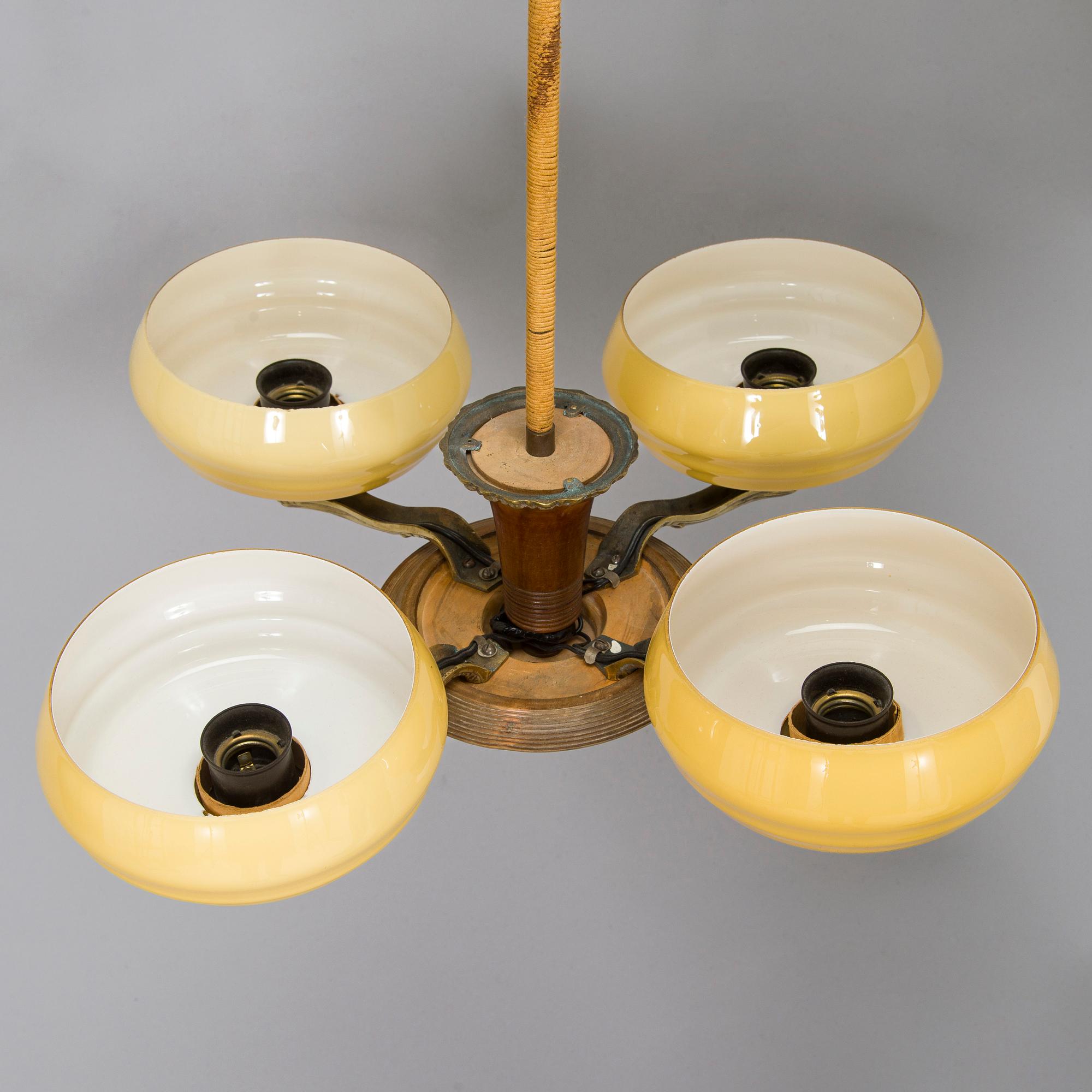 Paavo Tynell, kattovalaisin, malli 1376/4, Taito, 1930-luku.