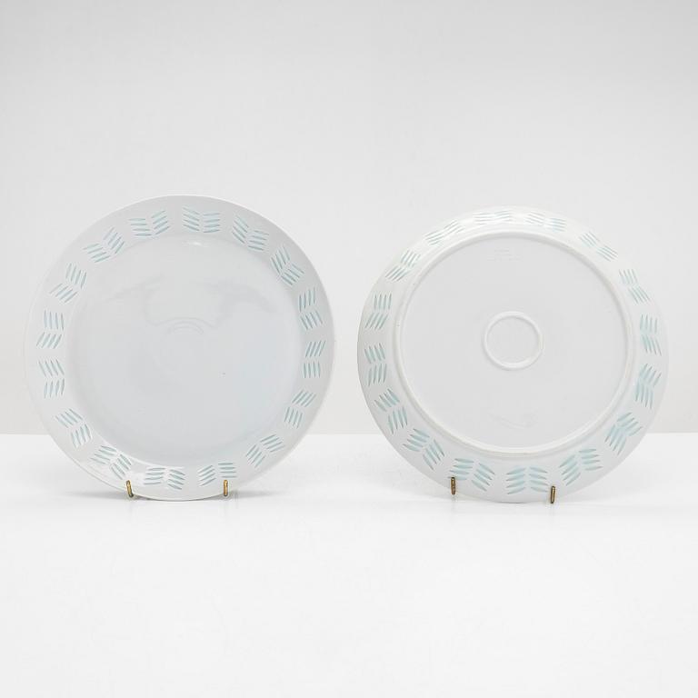 Friedl Holzer-Kjellberg, a mid-20th century 35-piece porcelain coffee and mohca/espresso set for Arabia.