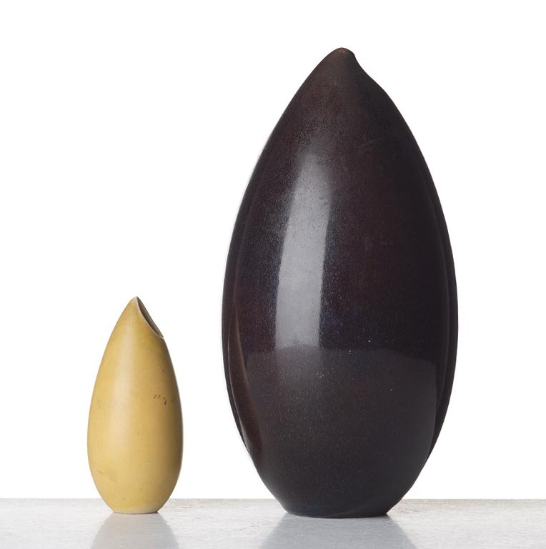 Stig Lindberg, two stoneware vases "Gnurglor", Gustavsberg studio, Sweden 1961.