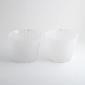 Ingegerd Råman, bowls, a pair, Orrefors.