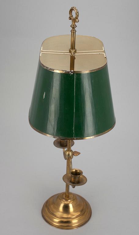 BORDSLAMPA "Lampe à bouillotte", sekelskiftet 1800/1900-tal.