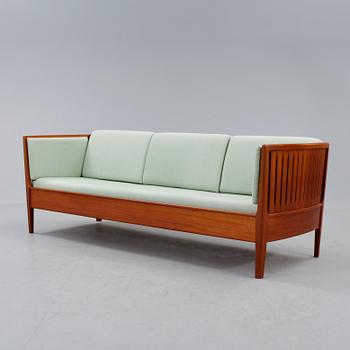 SOFFA, "Ulfåsa", Carl Malmsten, Bodafors, 1900-talets andra hälft, brännmärkt.