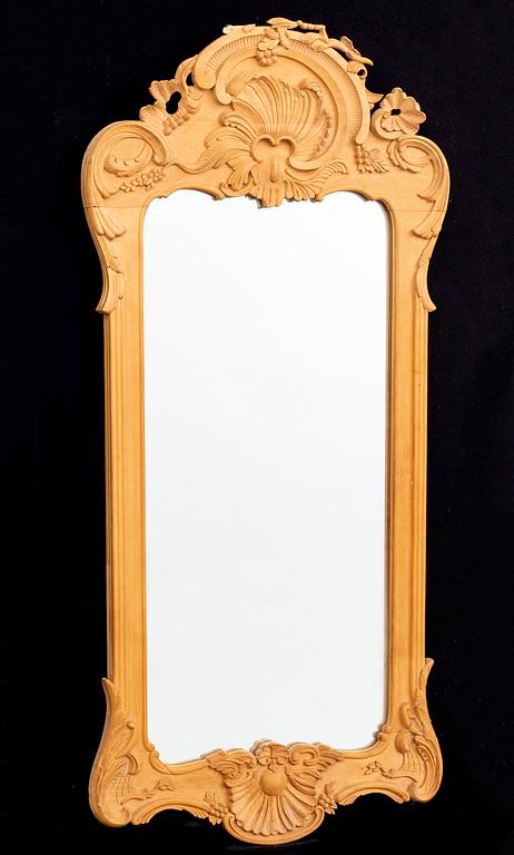 SPEGEL, Rokoko-stil, 1900-talets mitt signerad.