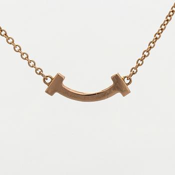 Tiffany & Co, kaulakoru, "T Smile", 18K kultaa ja briljanttihiottuja timantteja.
