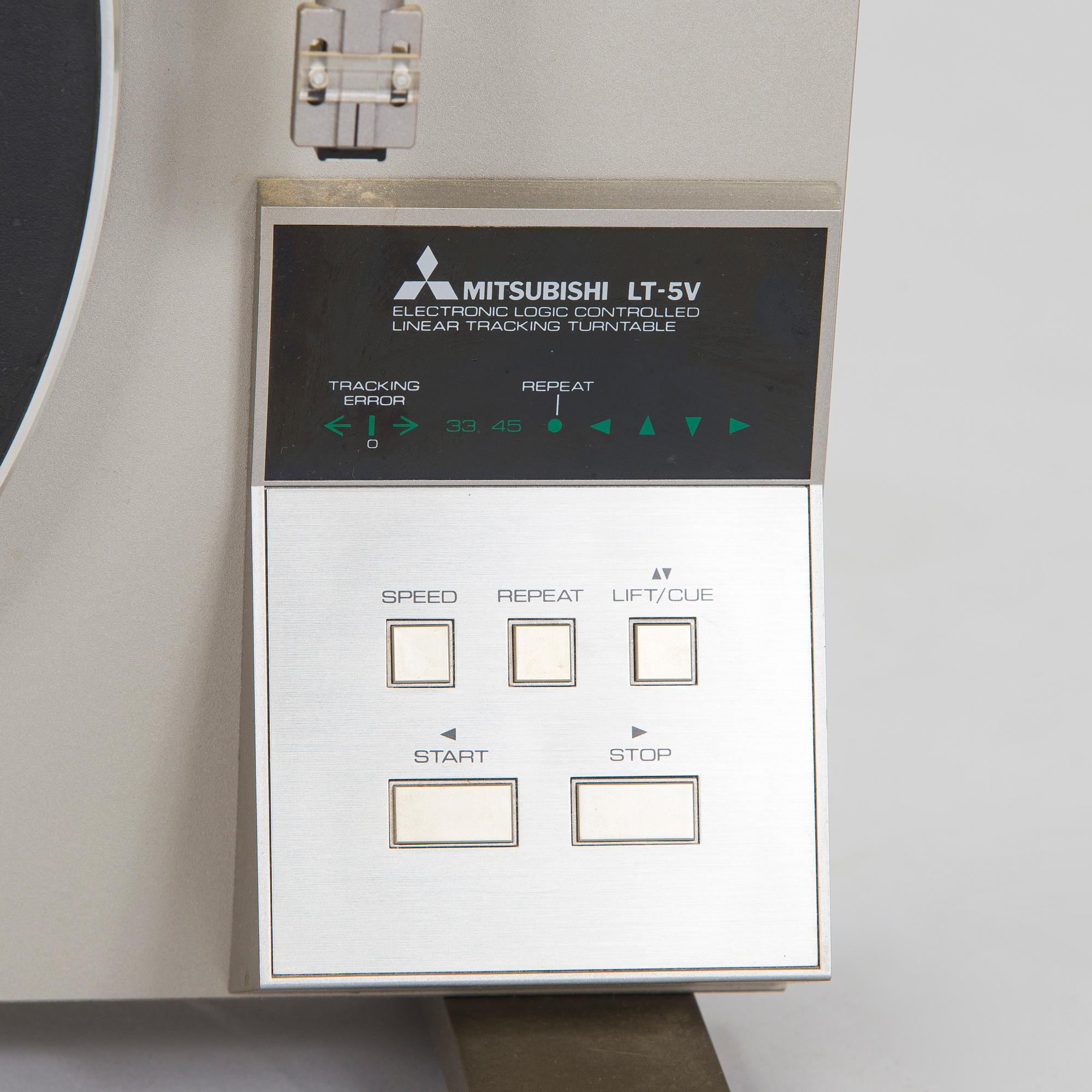 Vinylspelare, modell LT-5V, samt förstärkare och tuner, Mitsubishi, 1980-tal.