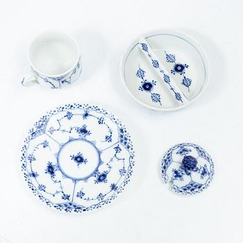 Royal Copenhagen, Service pieces, 16 pcs, Musselmalet, mostly from the second half of the 20th century.