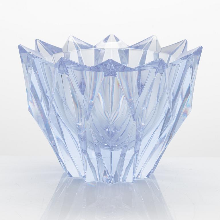 Aimo Okkolin, a 'Water Lily' bowl, signed Aimo Okkolin, Riihimäen Lasi oy.