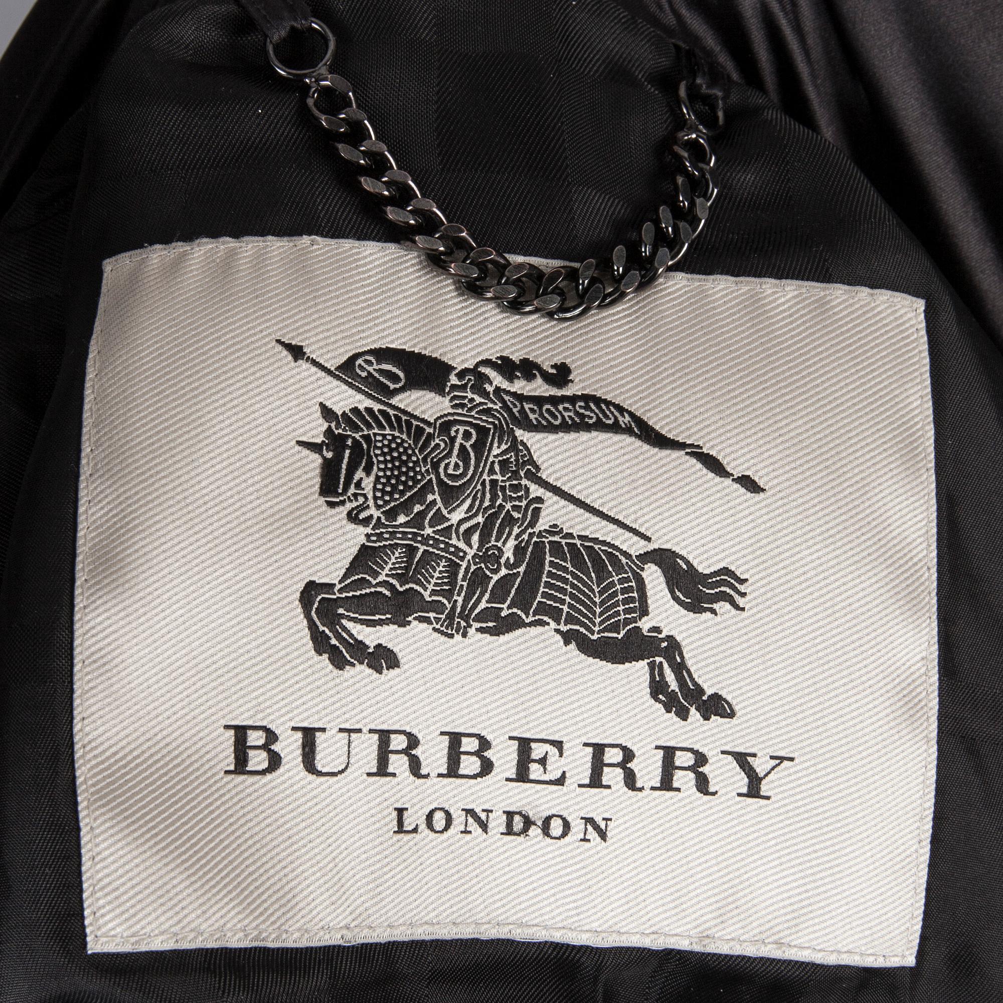 DUNJACKA, Burberry.