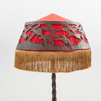 Golvlampa, Jugend, 1900-talets början.