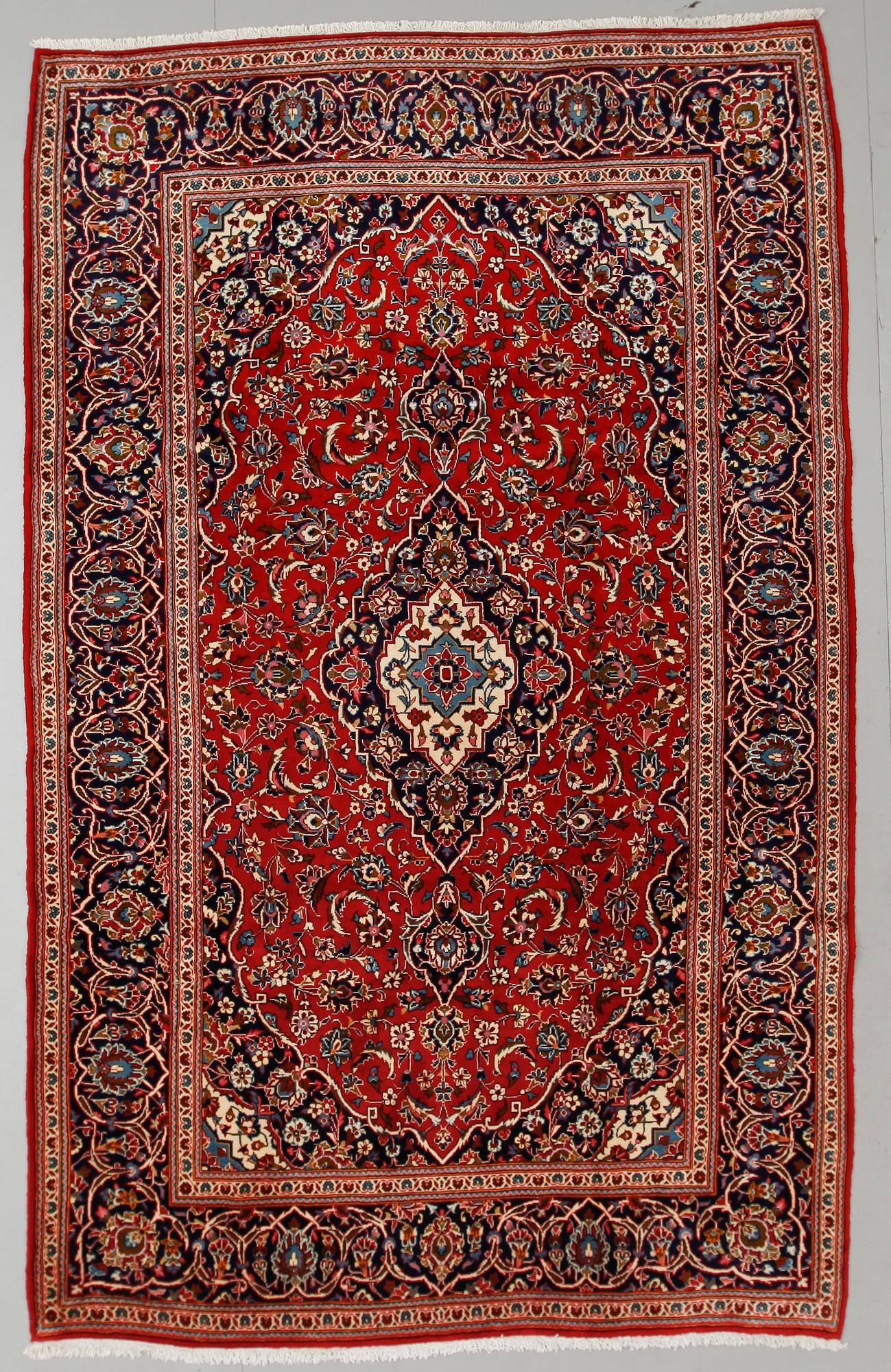 MATTA, Keshan, ca 318 x 200 cm.