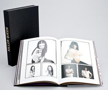 MICK ROCK, bok, "Killer Queen", numrerad, 1267/2500, signerad av Mick rock & Brian May, Genesis publications 2003.